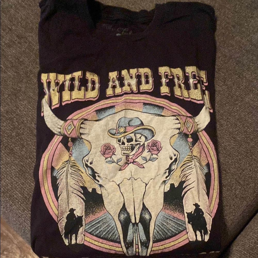 Wild and Free Graphic Tee - Black